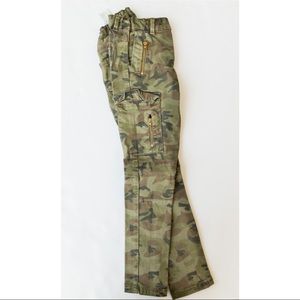 Zara Size 6 Camouflage Pants